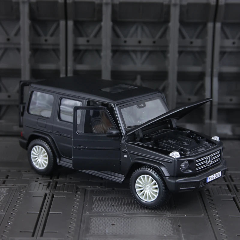 Mercedes Benz G500 1:25