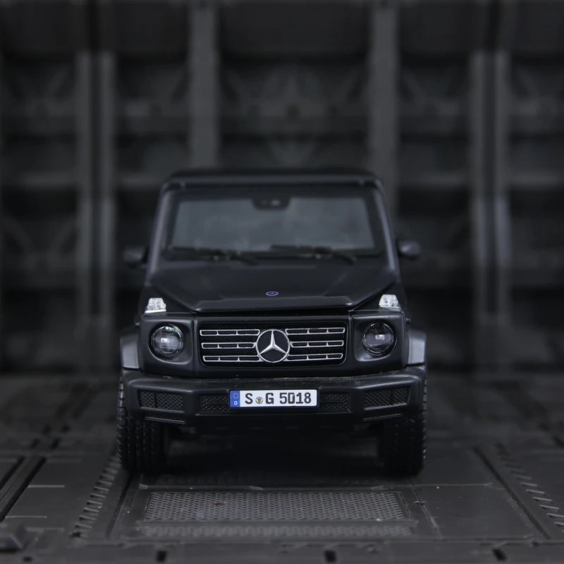 Mercedes Benz G500 1:25