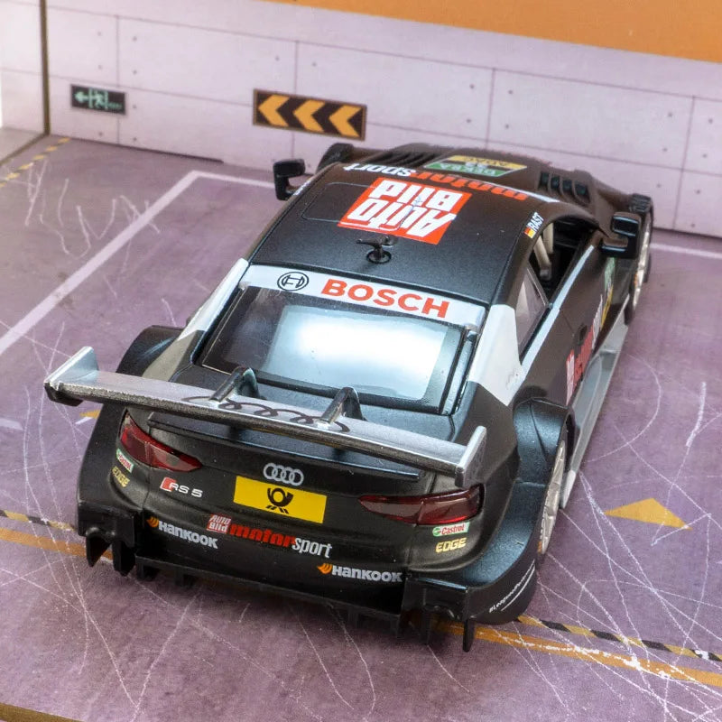 Audi RS5 DTM 1:32