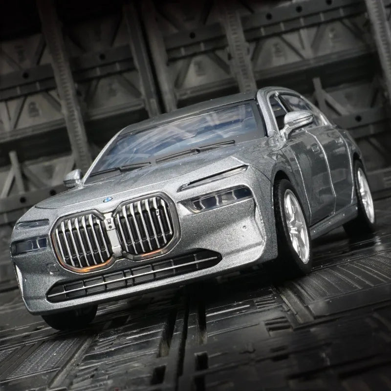 BMW I7 1:32