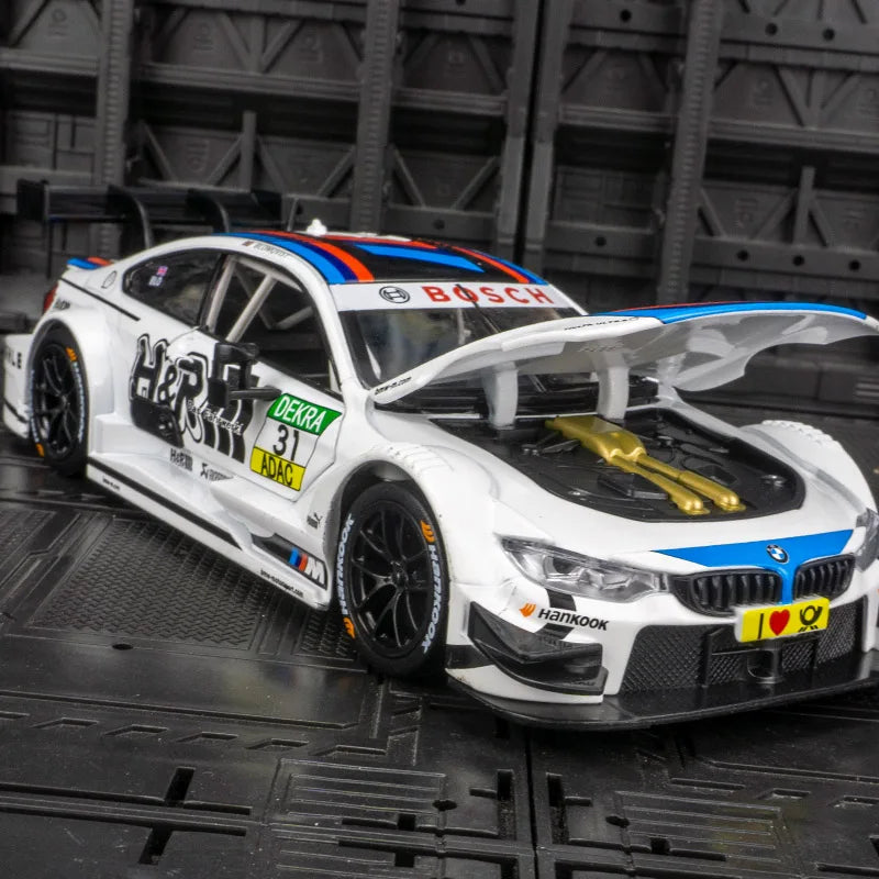 BMW M4 1:24