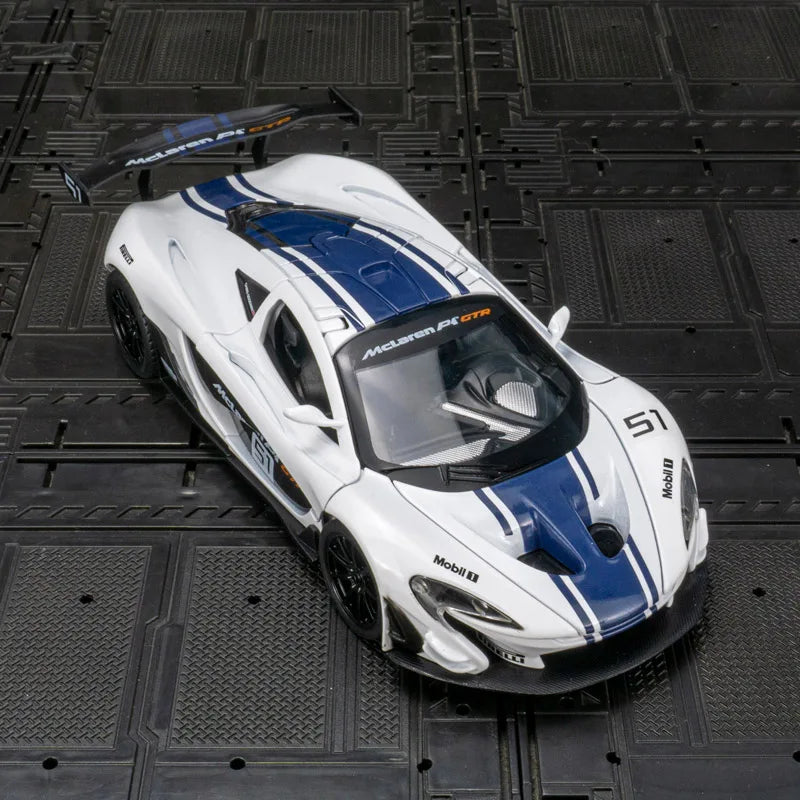 McLaren P1 GTR 1:24