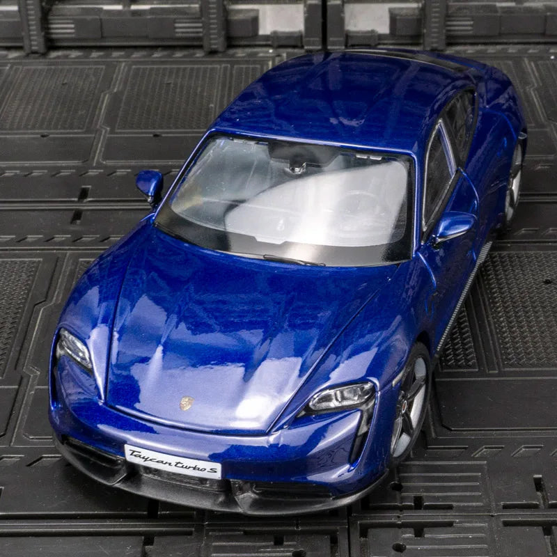 Porsche Taycan 1:24