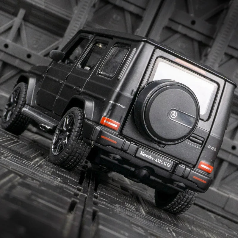 Mercedes Benz G63 1:32