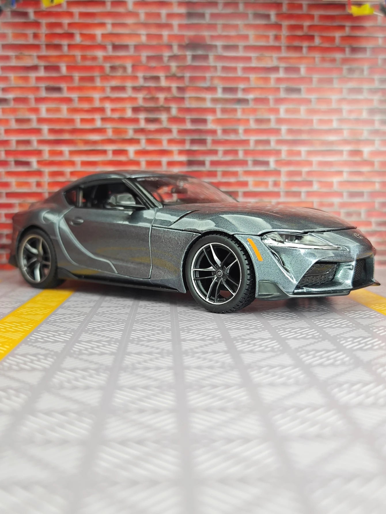Toyota GR Supra 1:24