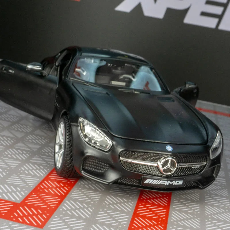 Mercedes Benz GTS 1:24